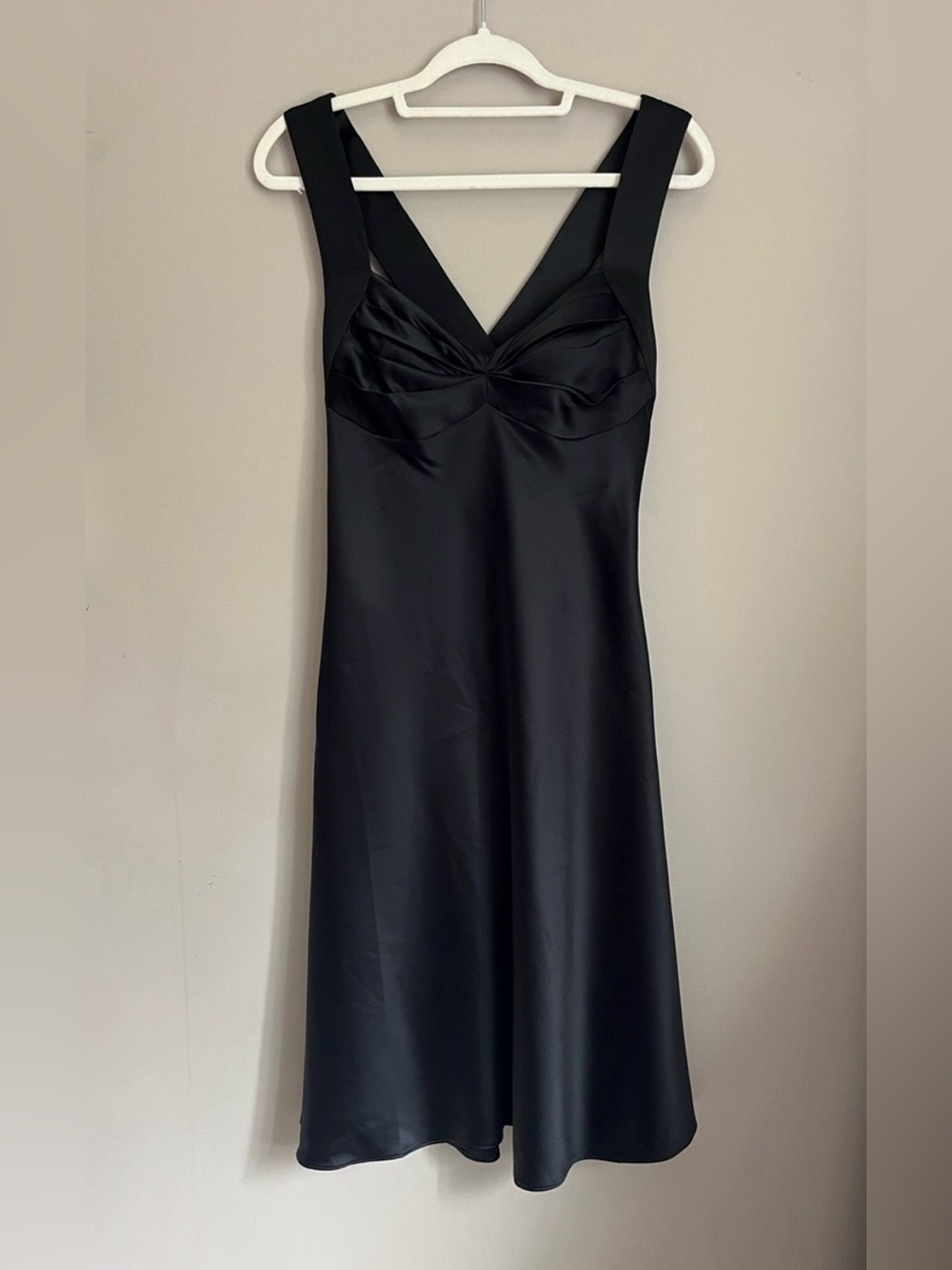 Calvin Klein black satin ruched sweetheart twist-front satin midi dress size 12